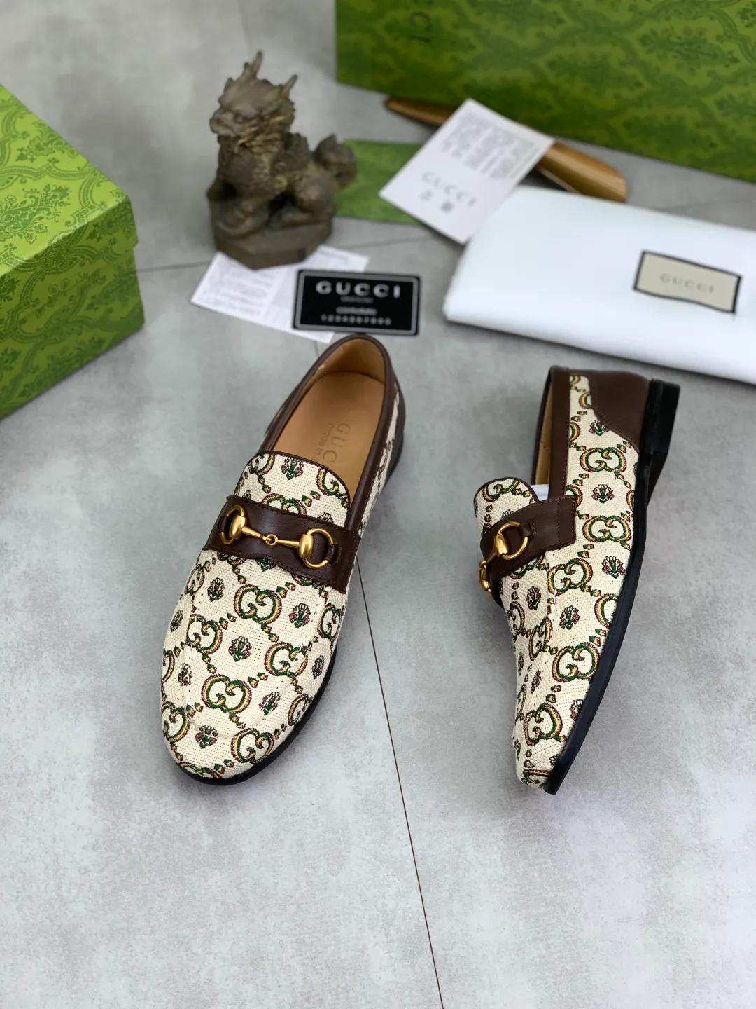 Men's Men's Shoes💰P580💰【New Style】Water-dyed Niuli Gucci's most popular selection of lazy slip-on leather shoes (Gucci) official website latest Gucci lazy leather shoes, hot style 💥 simple and elegant style, exclusive for trendy men. Unique official website latest brand original double G embossing Elements 👑 Original Gucci decoration, fashionable and elegant, fabric original calfskin ✅ fully imported first-layer cowhide lining, official website designated wear-resistant, rubber business outsole, classic model taken at the counter in real life 🎬38-44 black brown optional